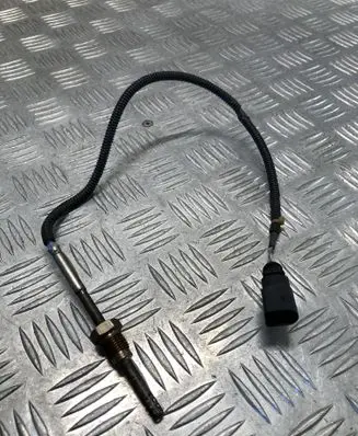 Audi A4 S4 B8 8K Exhaust gas temperature sensor 059906088AT