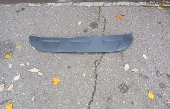 Audi Q7 4M Front bumper lip 4M0807733E