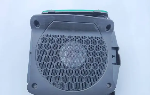 BMW 3 G20 G21 Subwoofer speaker 2622562 19815910 2622658