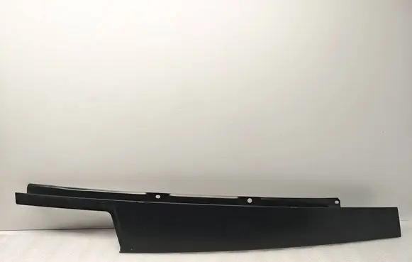 Front door glass trim molding