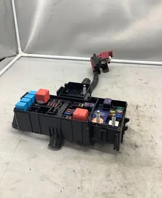 Toyota RAV 4 (XA50) Fuse box set 8274042150