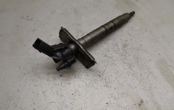 Audi A6 S6 C6 4F Fuel injector 059130277AH 0445115052