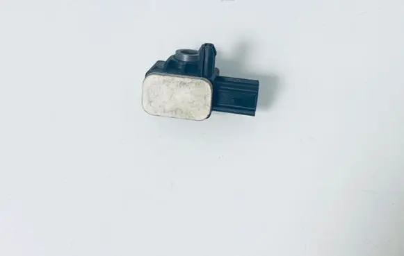 Volvo V60 Airbag deployment crash/impact sensor 31334336