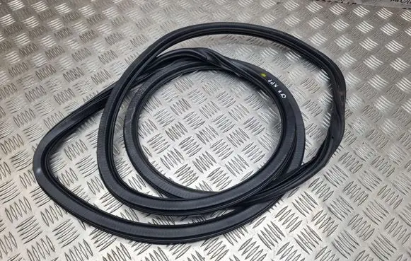 Front door rubber seal
