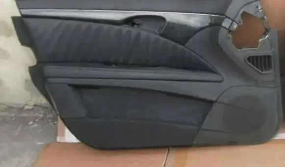 Mercedes-Benz E W211 Rear door interior handle trim MCD3945