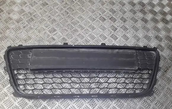 Hyundai i30 Front bumper lower grill 865612r000