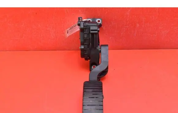 Renault Laguna II Accelerator throttle pedal 8200002904