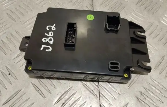 Maserati Quattroporte Air conditioning/heating control unit 06700306270