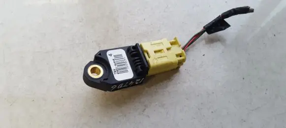 Lexus IS 220D-250-350 Airbag deployment crash/impact sensor 898310w040 89831-0w040