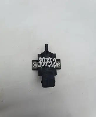 Toyota Corolla Verso E121 Vacuum valve 258600R010 72828606