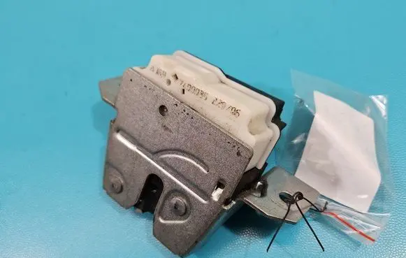 Mercedes-Benz A W169 Tailgate/trunk/boot lock/catch/latch A1697400035 IMPRK1454055