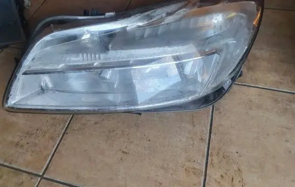 Opel Insignia A Headlight/headlamp 1EJ00963001
