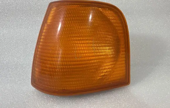 Audi 100 200 5000 C3 Front indicator light LH181911B
