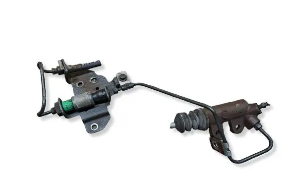 Toyota Avensis T250 Clutch master cylinder 