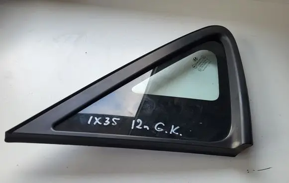 Hyundai ix35 Rear vent window glass 