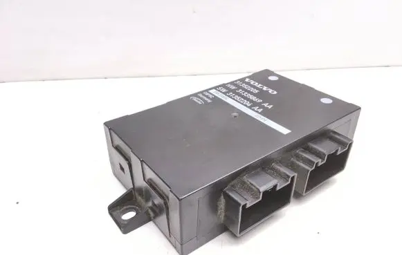 Volvo V70 Tailgate/trunk control unit/module 31352205 31335869 31352204