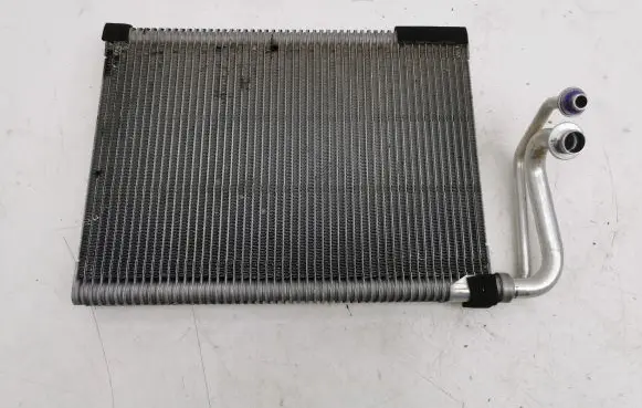 Air conditioning (A/C) radiator (interior)