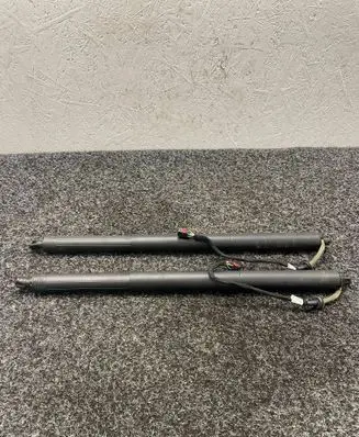 Porsche Macan (95B) Tailgate/trunk strut/damper 95B827851F