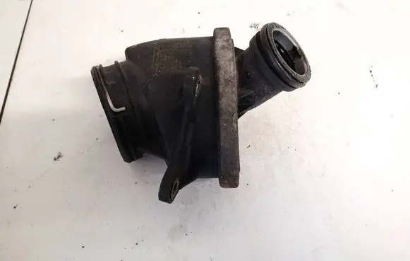 Mercedes-Benz C AMG W204 Intake resonator a6460981007
