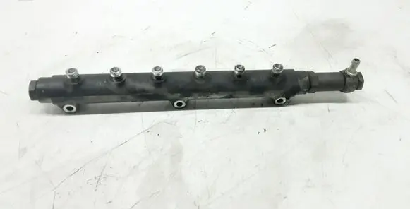 Volvo S60 Fuel main line pipe 0445215010 8658252