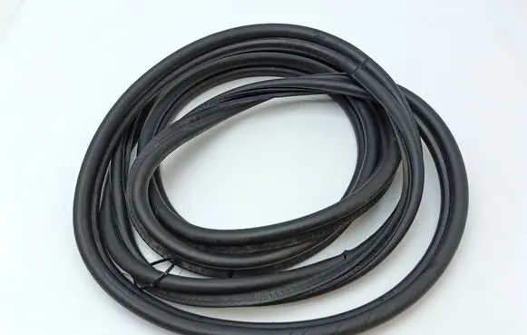 BMW 5 GT F07 Loading door rubber seal (on body) 