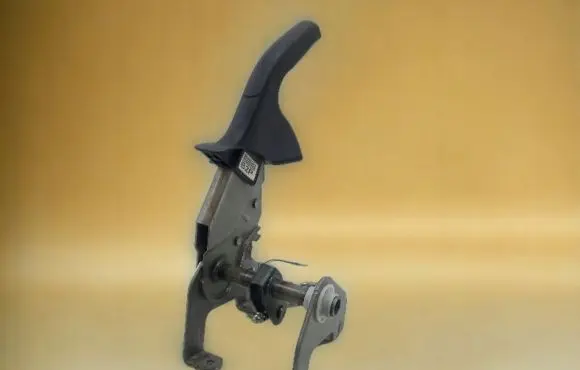 Hyundai ix35 Handbrake/parking brake lever assembly