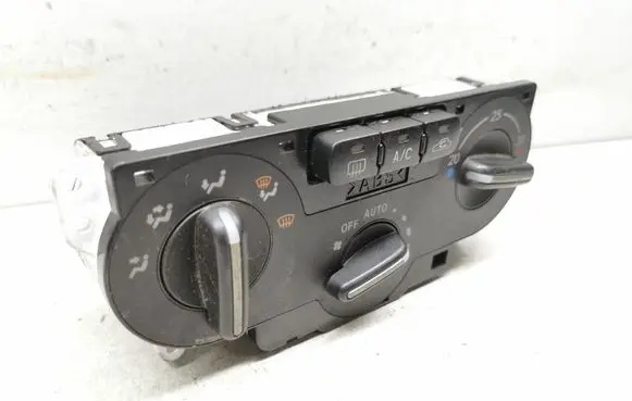 Subaru Impreza II Climate control unit 3B45234700
