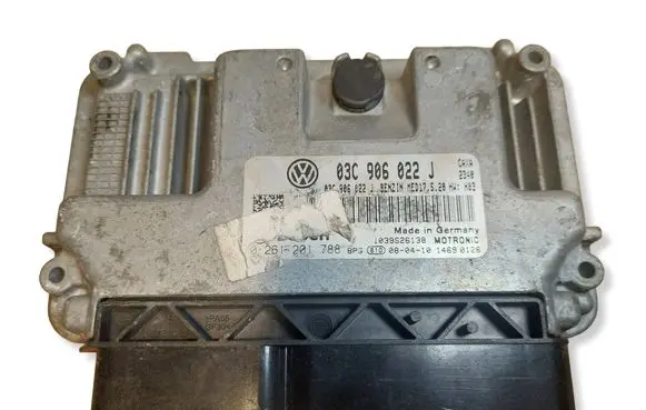 Volkswagen Golf VI Engine control unit/module ECU 0261201788 03C906022J MED17520