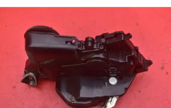 Toyota Prius (NHW20) Front door lock