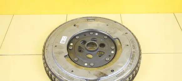 Nissan Juke II F16 Dual mass flywheel 123105485R HR10