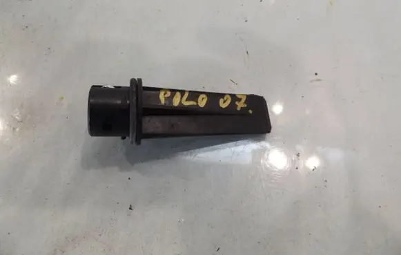 Volkswagen Cross Polo Headlight/headlamp bulb 
