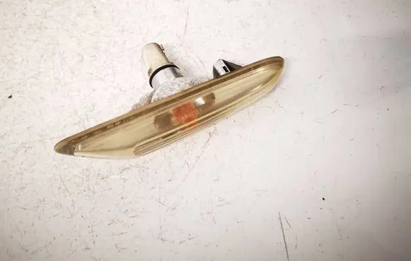 BMW 5 E60 E61 Front fender indicator light 7165741 71657411