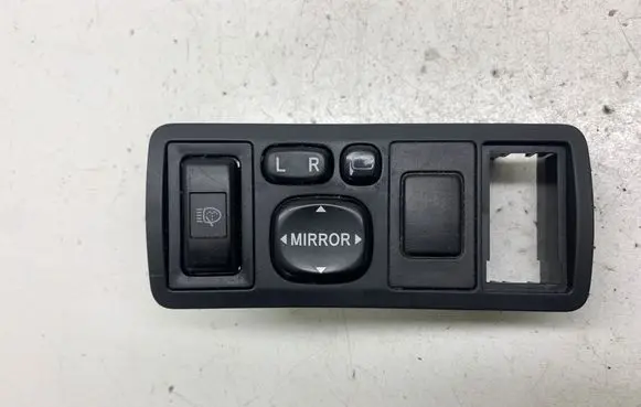 Toyota Avensis T250 Wing mirror switch 183575 8415005031