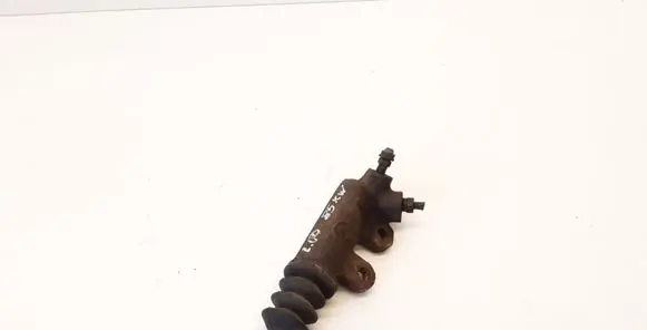Clutch slave cylinder