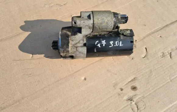 Audi Q7 4L Starter motor 001125609