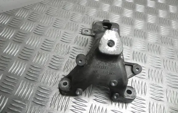 Audi Q5 SQ5 EGR valve cooler bracket 8K0199308BJ VD18408