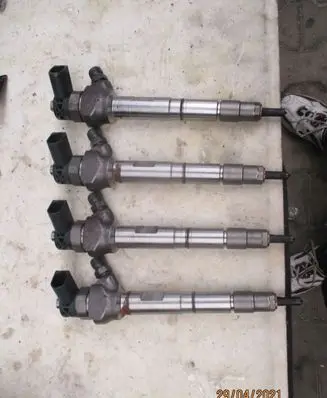 Volkswagen PASSAT B5.5 Fuel injectors set 04L130277ACVWVW