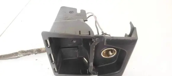Volvo XC90 Cigarette lighter 30643929