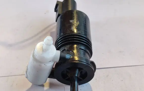 Mercedes-Benz ML W164 Windscreen/windshield washer pump A1648600021