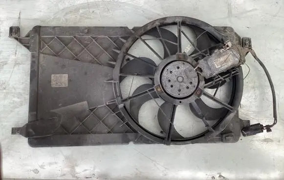 Mazda 3 I Fan set 3135103905 09368271