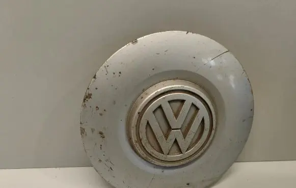 Volkswagen Golf III Original wheel cap 1H0601149A