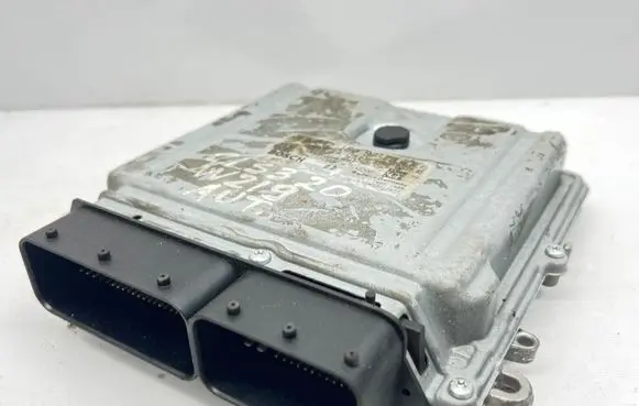 Mercedes-Benz CLS C219 Engine control unit/module A6421509779