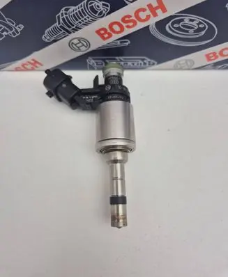 Jaguar F-Type Fuel injector 0261500423 H493-9F593-AA