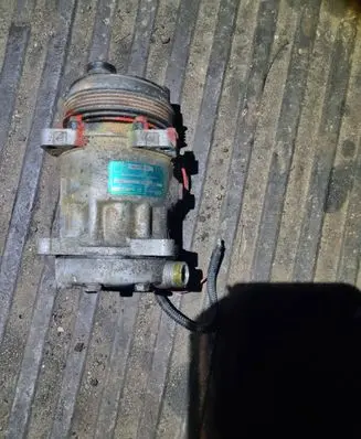 Renault Espace II Air conditioning (A/C) compressor (pump) 6025107881 SD7H15 0107604604