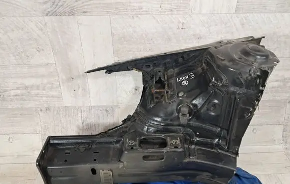Seat Leon (5F) Front quarter panel 