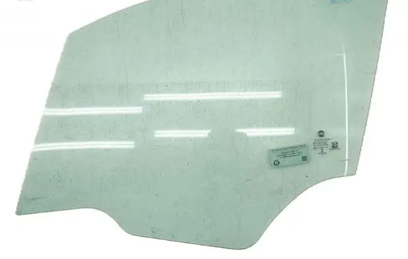 Fiat 500X Front door window glass four-door 