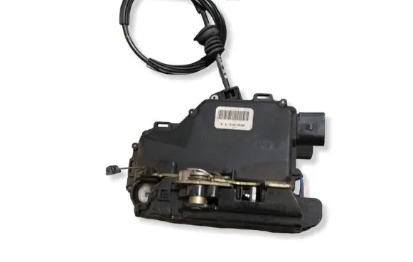 Volkswagen New Beetle Front door lock 3B1837016A 117675102