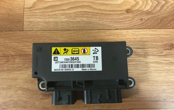 Opel Insignia A Airbag control unit/module 13503645 043746B2 AS3645T083261660