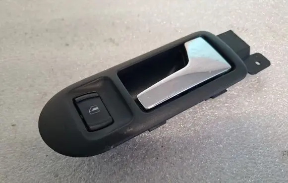 Volkswagen Golf IV Front door interior handle 3B1837114T