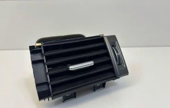 Land Rover Range Rover Evoque L538 Rear air vent grill JJ32018B08AA